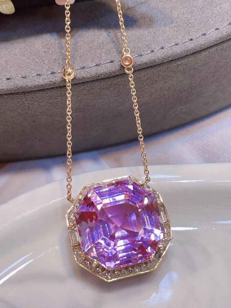 

Chains LR Fine Jewelry Solid 18K Gold Nature Kunzite Gemstones 30ct Diamonds Pendants Necklaces For Women