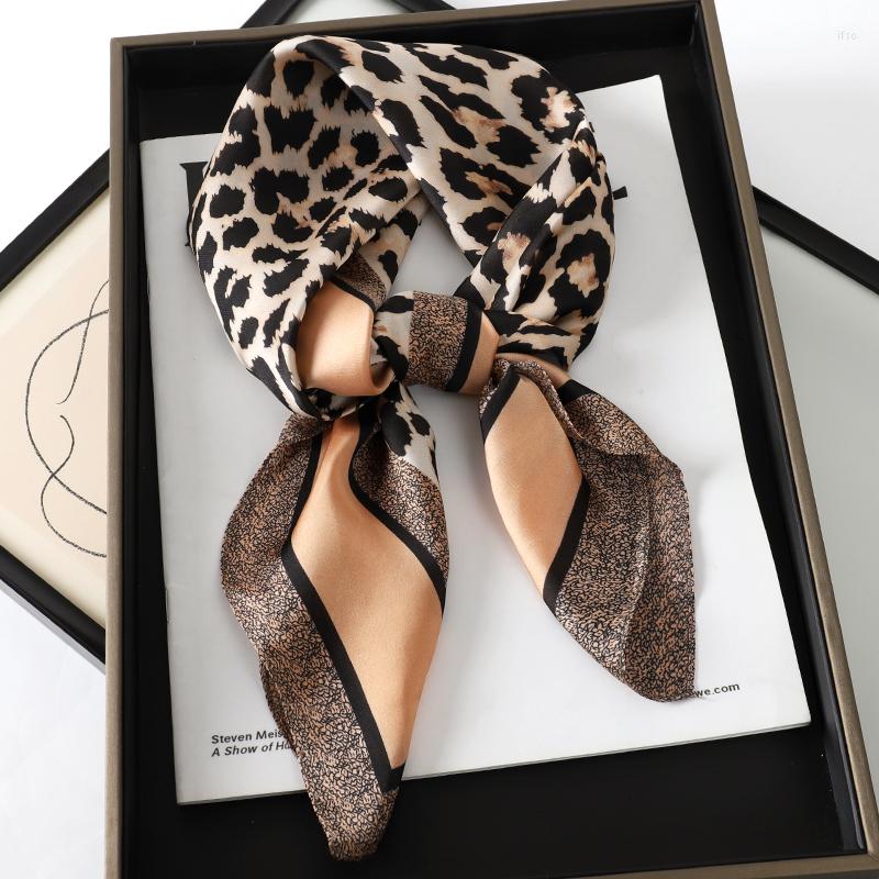 

Scarves Satin Shawl Design Wild Leopard Print Silk Square Women Neck Wrap Headkerchief Beach Hair Band Women's Bandana