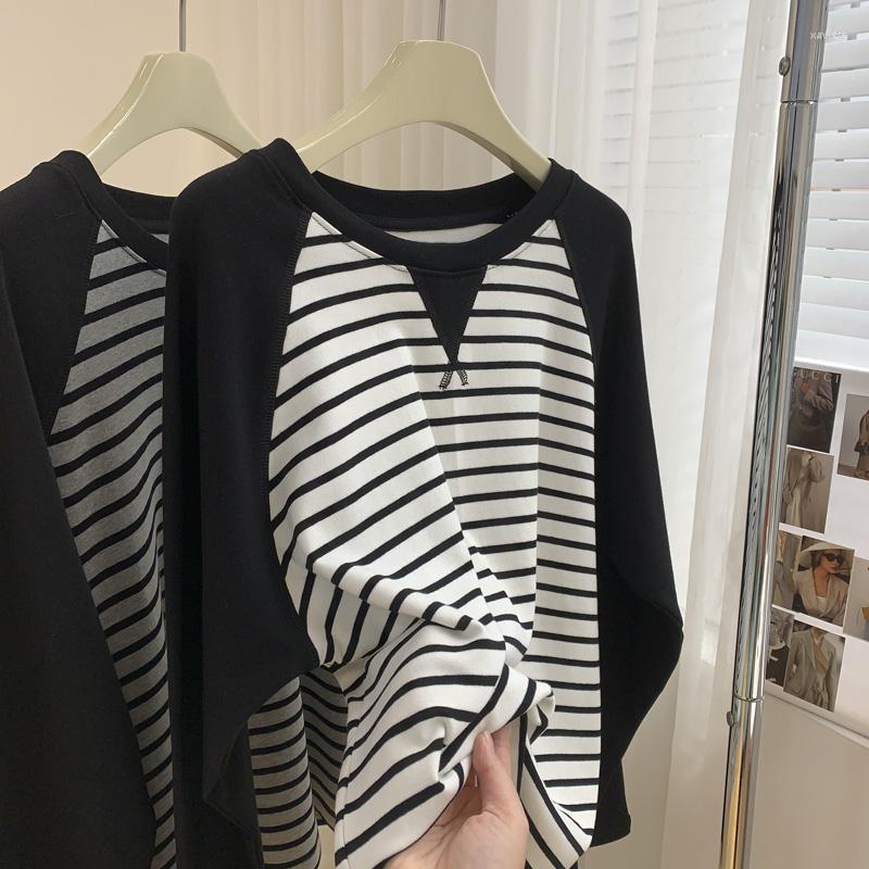 

Women' T Shirts Design Inverted Triangle Embroidered Round Neck Striped Raglan Sleeves T-Shirt Women' Loose Korean Casual Tops, Gray
