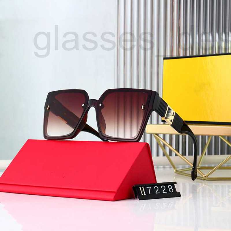 

Sunglasses designer 2023 New Fashion Men's Street Photo Sunshade sunglasses Women's R074