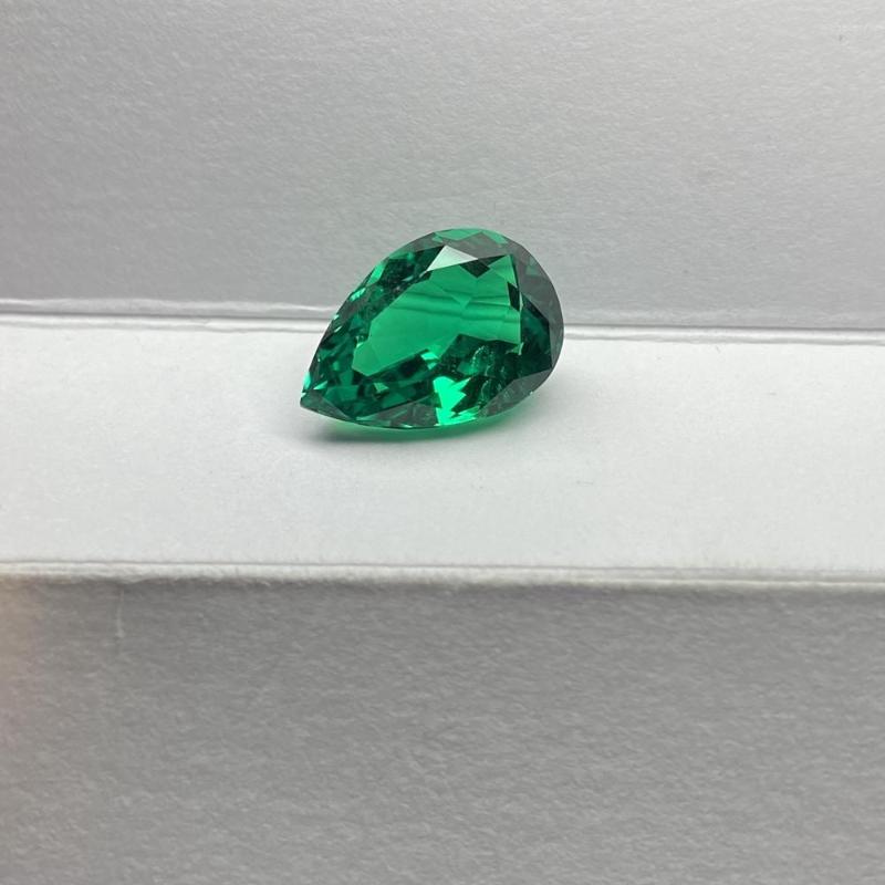 

Loose Diamonds Meisidian Pear 10x14mm 4.5 Carat Columbian Hydrothermal Green Emerald Gemstnoe