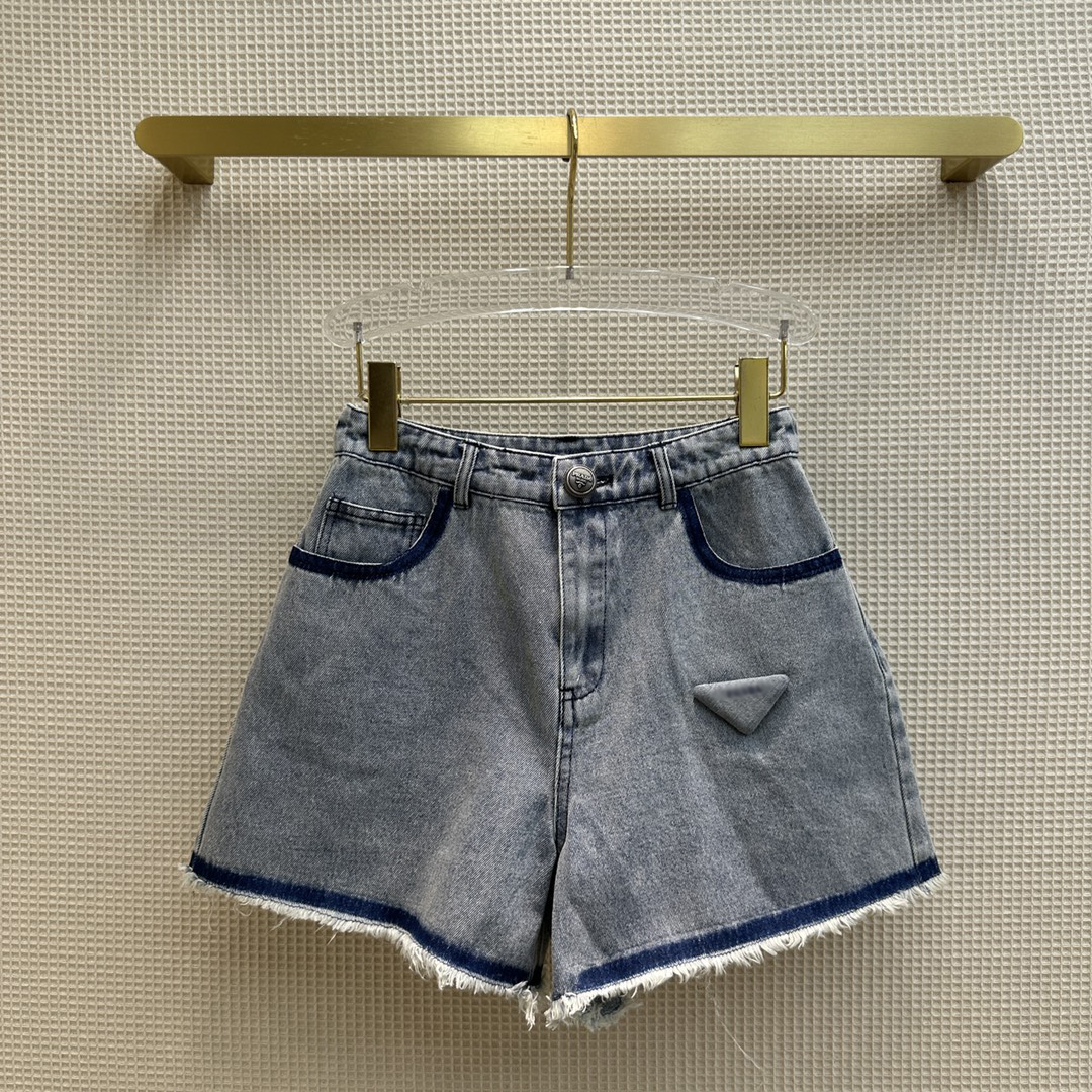 

Women's Shorts European fashion brand washed denim shorts with raw edges, Blue