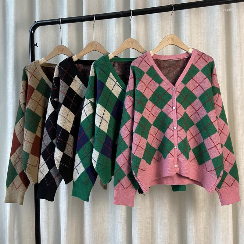 

Women's Knits European Autumn Retro Rhombus V-neck Hit Color Long-sleeved Knitted Sweater Coat Cardigan Women Tops Fashion Streetwear 2023, Green