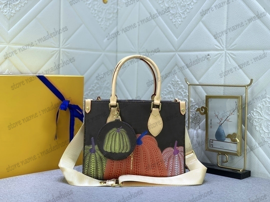 

On the go YK Dots Shouder Bag 3D Painted Dots Embossed Monograms Giant Mini Tourterelle Luxury Detachable Zero Wallet CrossBody Tote m45659 m45653 m46373 M46467, Black/beige