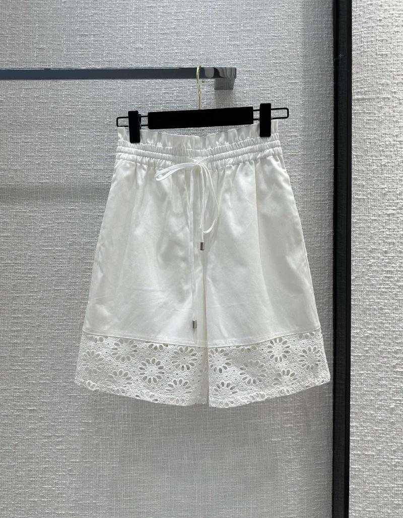 

Women' Shorts Spring And Summer Products White Flower Hollowed Out Highlight Personality Playful Gentle