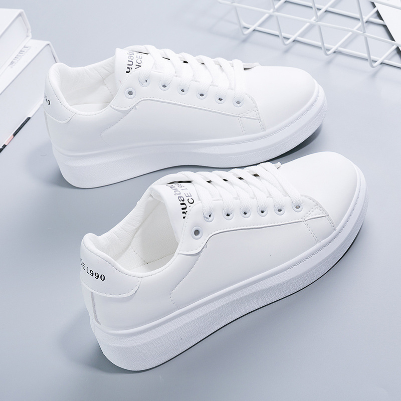 

Dress Shoes Women Casual Shoes Small White Shoe High Quality Faux Leather Flat Sneakers Wear-Resistant Lace-Up Teen Girls Skateboard Shoes 230420, White black