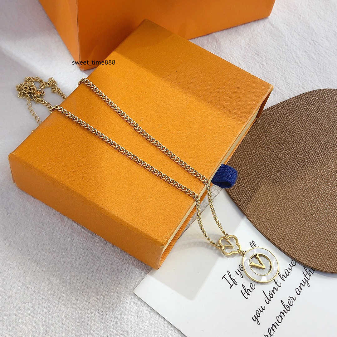 

2022 Fashionable 18K Gold Plated Stainless Steel Necklaces Choker Flower Letter Pendant Statement Fashion Womens Necklace Wedding Jewelry Accessories X279