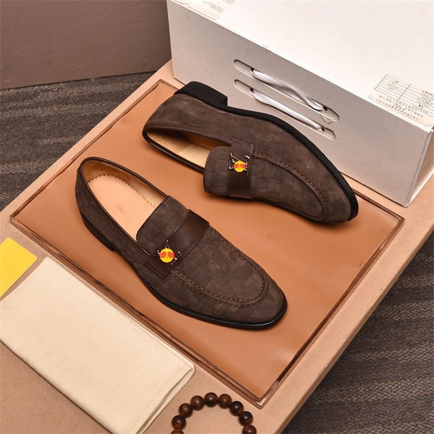 

Model lmen dress shoes Flat Women Casual Shoe High Quality Business Office Oxfords genuine leather Designers Metal Buckle Suede loafers 38-45, Black