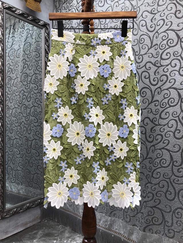 

Skirts 2023 Women Fashion Sexy Casual Flower Color Matching High Waist Hip Water Soluble Split Skirt 0402