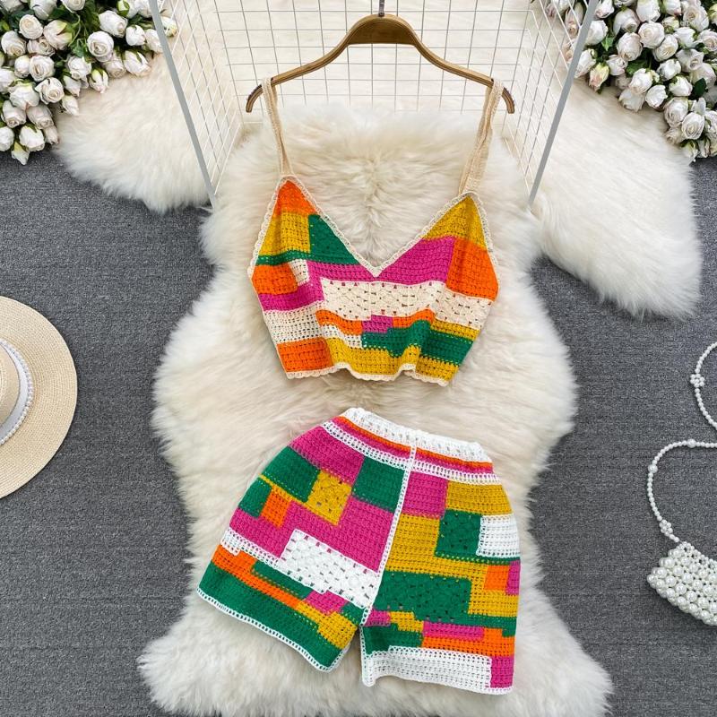 

Women's Tracksuits Fashion Suit Ethnic Style V-neck Patchwork Color Hook Flower Suspender Vest High Waist Slim Wide Leg Shorts Two-piece Set, As the picture