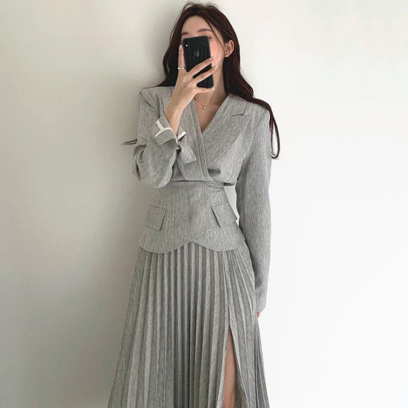 

Dress HIGH STREET WOMAN SETS FASHION SLIM SHORT BLAZER+ HIGHWAIST SPLIT PLEATED SKIRT SUITS KOREA FASHION MIDI SKIRT 2 PIECE SETS, Gray