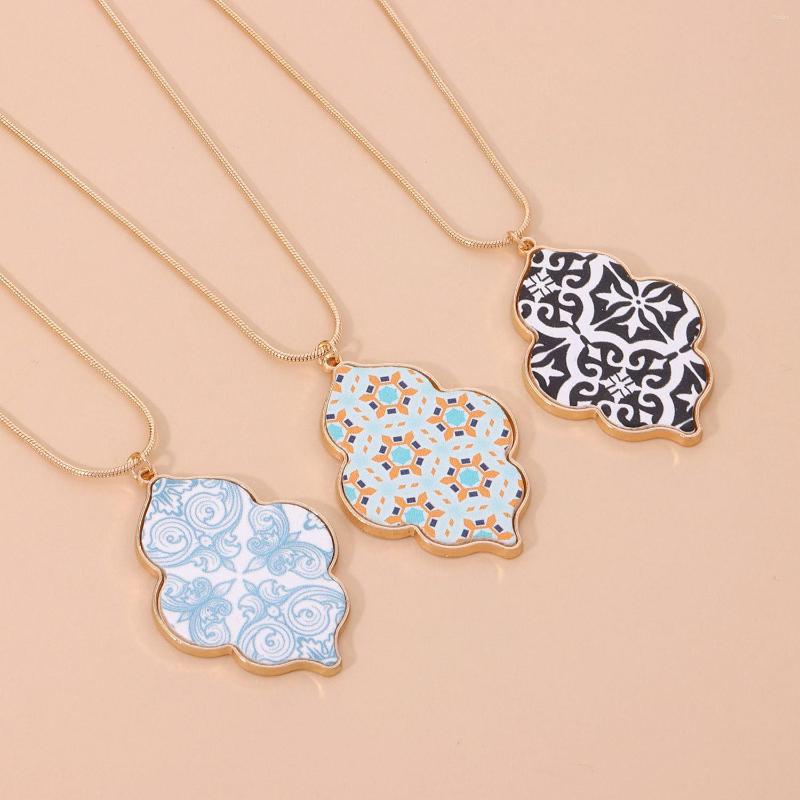 

Pendant Necklaces 2023 Flower Necklace Ladies Retro Long Sweater Chain