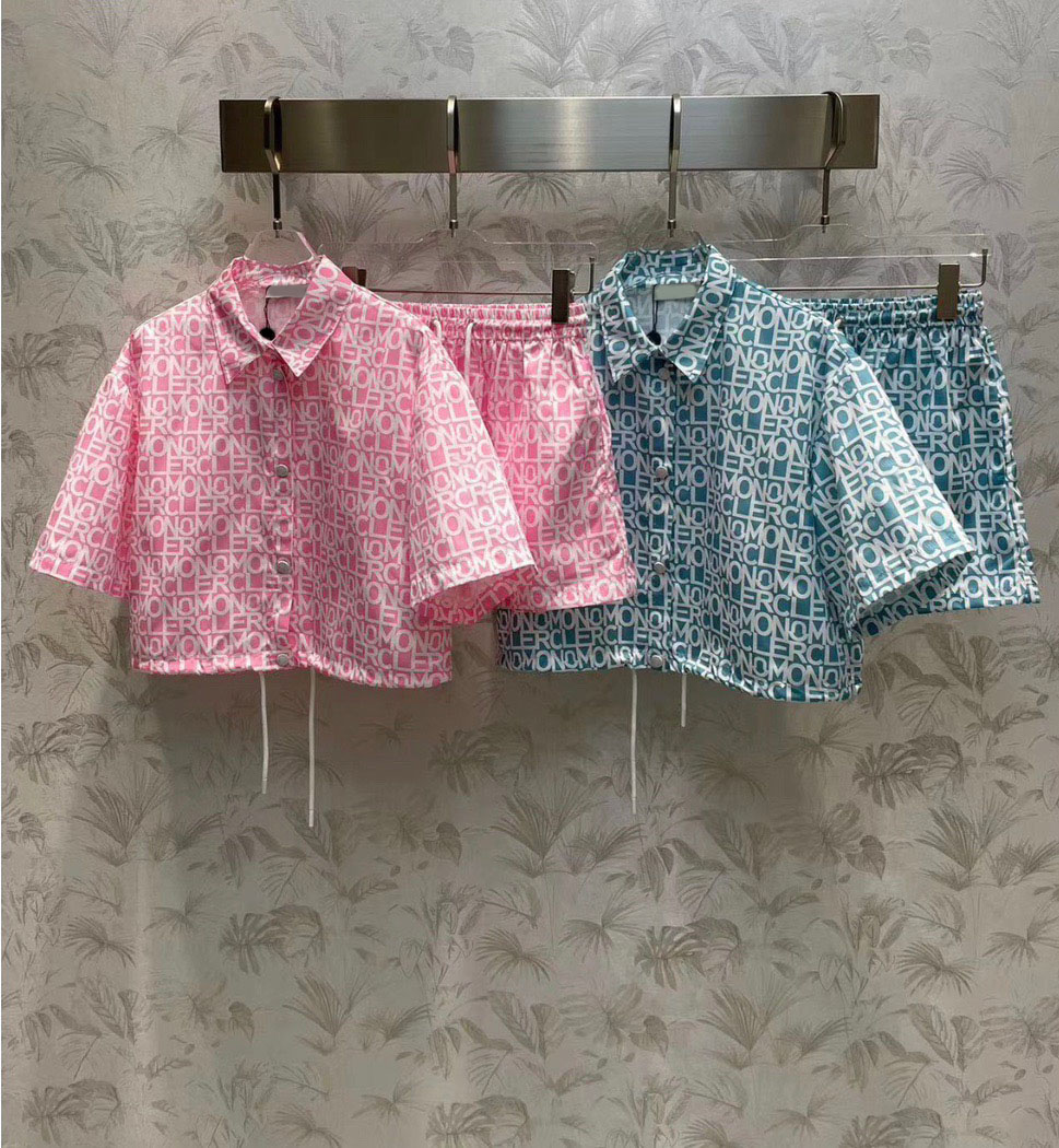 

2023 Two Piece Dress Designer Women's Two Piece shorts Letter Tracksuit Short Sleeve Casual Shirt And Fashion Drawstring Shorts Matching Set Outfits, Pink