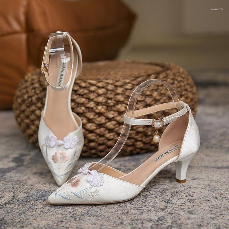 

Sandals Retro Buckle Flower Women Summer 2023 High Thin Heels Shallow Shoes Designer Brand Fashion Pumps Work, Beige
