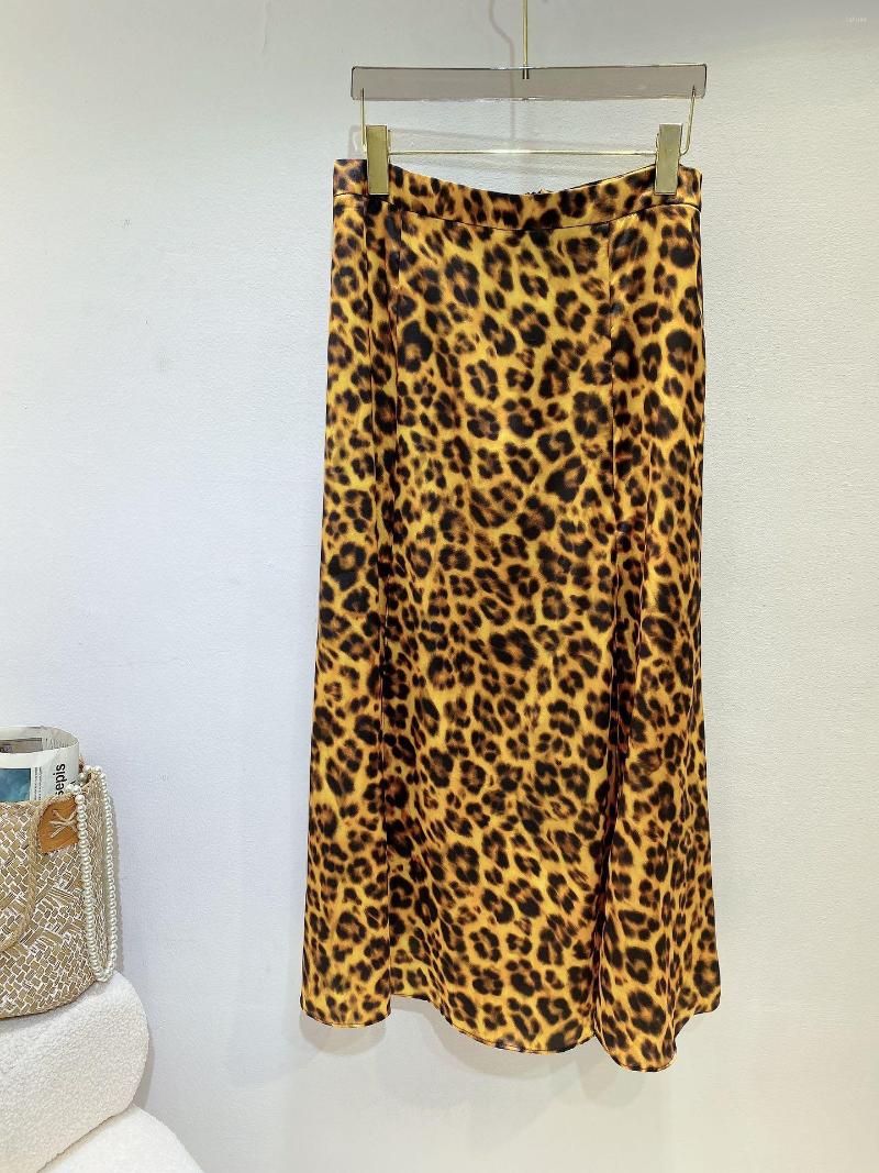 

Skirts 2023 Women Fashion Sexy Casual Double Split Leopard Flared Skirt 0402