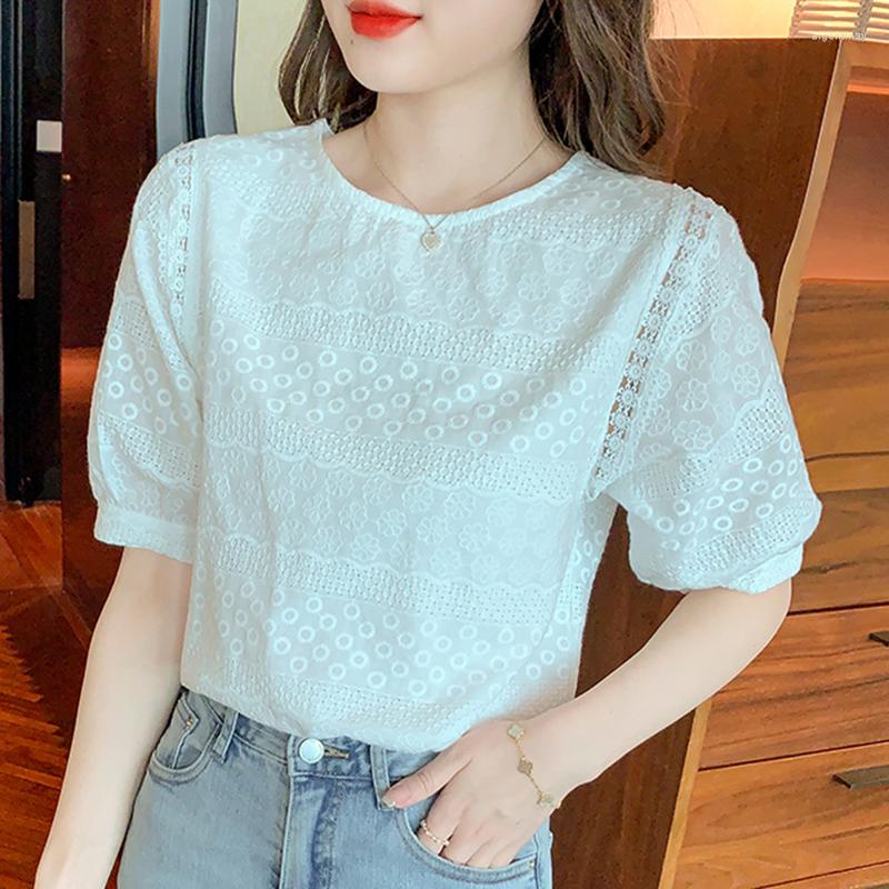 

Women' Blouses Summer Embroidery Cotton White Blouse Women Loose Lace Shirt Woman Short Sleeve Lady Tops O Neck Elegant 25408