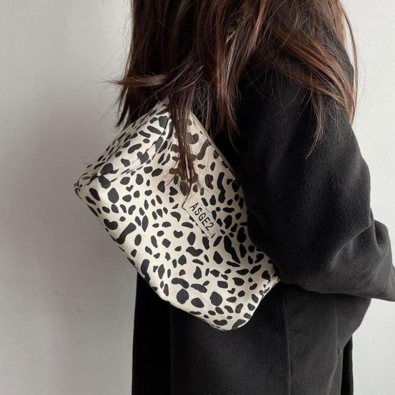 

Evening Bags American Fashion Retro Leopard Print Underarm Bag Shoulder Drumstick Women's Canvas Handbag Purses Tote