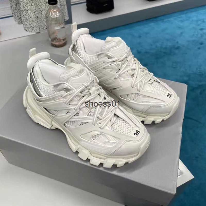 

2023 the new Paris balencigas three generations of track men's and women's same 3.0 elevated casual shoes with lights, Black with light