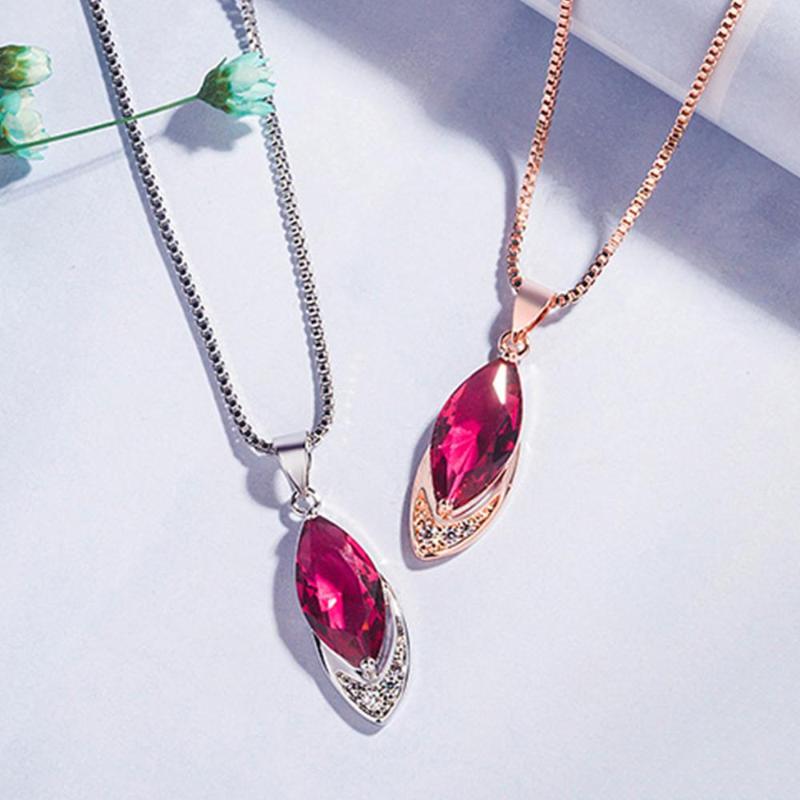 

Chains Crystal Necklace Women Long Chain Neck Decorations Rhinestone Fashion Jewelry Accessories Female Jewellery