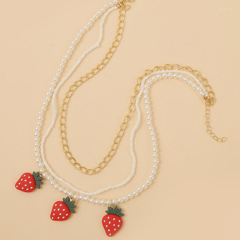 

Chains Bohemian Trendy Resin Strawberry Pendant Necklace For Women Fashion Boho Pearl Bead Chain Layered Statement Jewelry