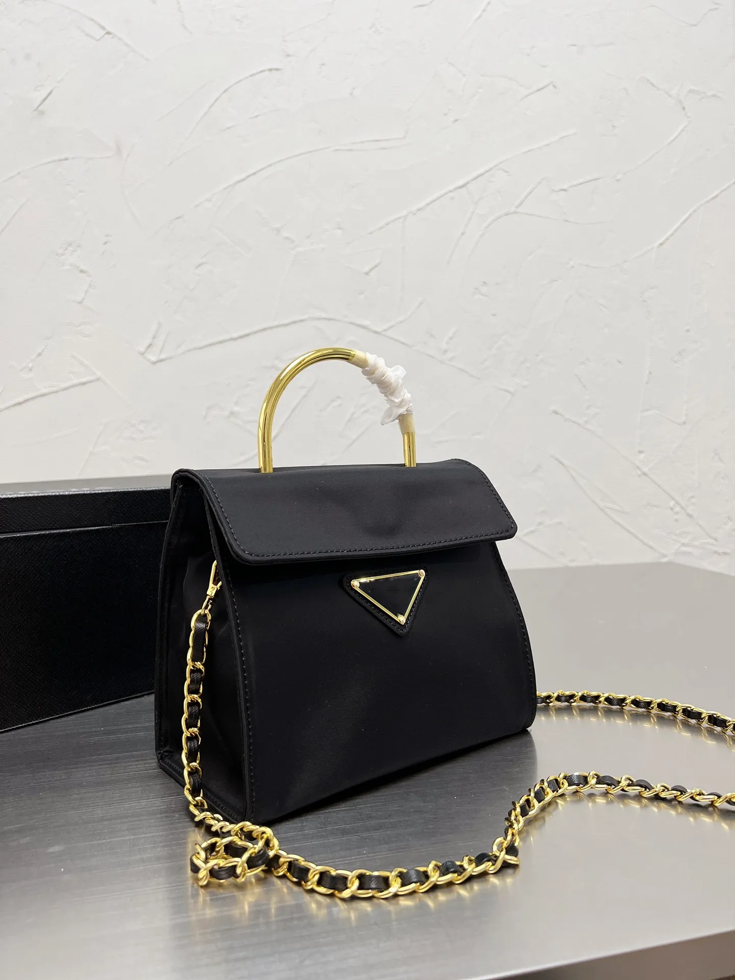 

2023 Designer Bags metal chain gold silver women Handbag Genuine Leather bag Flip cover diagonal Messenger