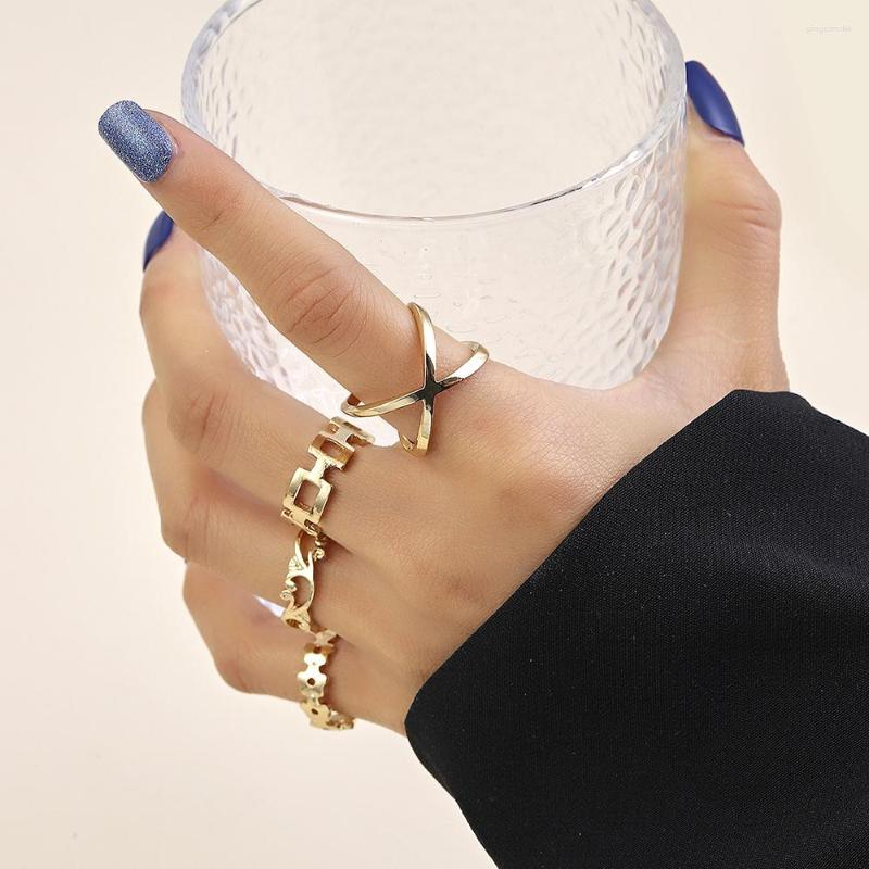 

Cluster Rings Korean Version Of The Niche Design Sense Temperament Checkered Hollow Ring Female Retro Joint Set For Women