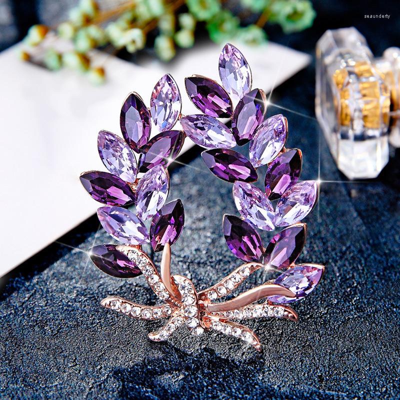 

Brooches Luxury Blue/Brown/Purple Bauhinia Flower Brooch For Women Lady Elegant Annual Jewelry Trendy Style
