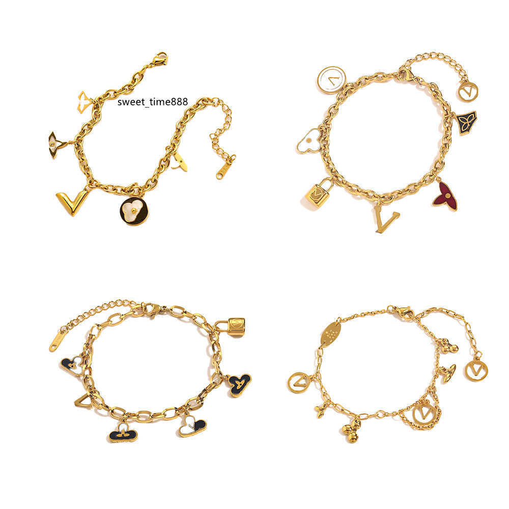 

Classic Bracelets Bangle 18K Gold Plated Stainless steel Flower Letter Pendants Lovers Gift Wristband Cuff Chain Women Bracelet for Birthday Gift ZG1498