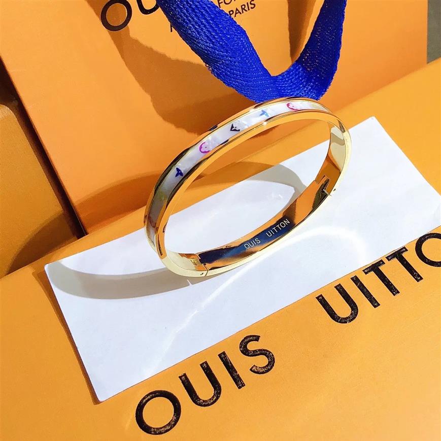 

Europe America Fashion Style Bracelets Women Bangle Luxury Designer Jewelry 18K Gold Plated Stainless steel Wedding Lovers Gift Ba318L