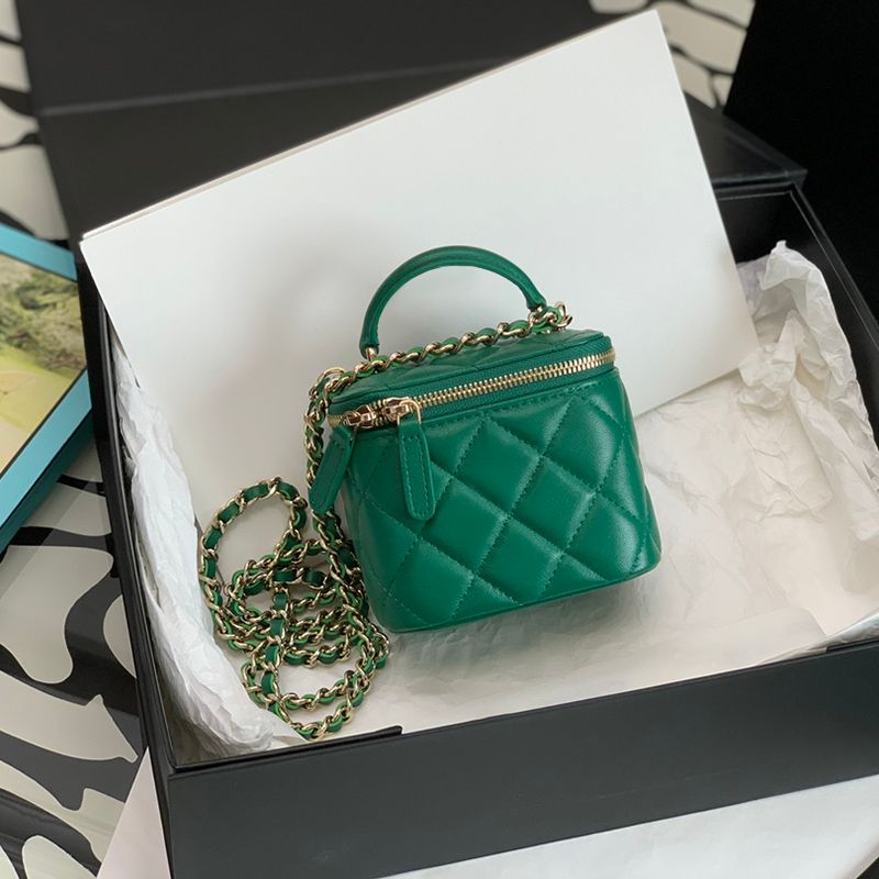 

Mini Crossbody bag Designer Chain Cosmetic Bags Womens CC Makeup bag Shoulder tote bag Green Fashion Toiletries Pouch Storage Leather shoulder strap wallet purse