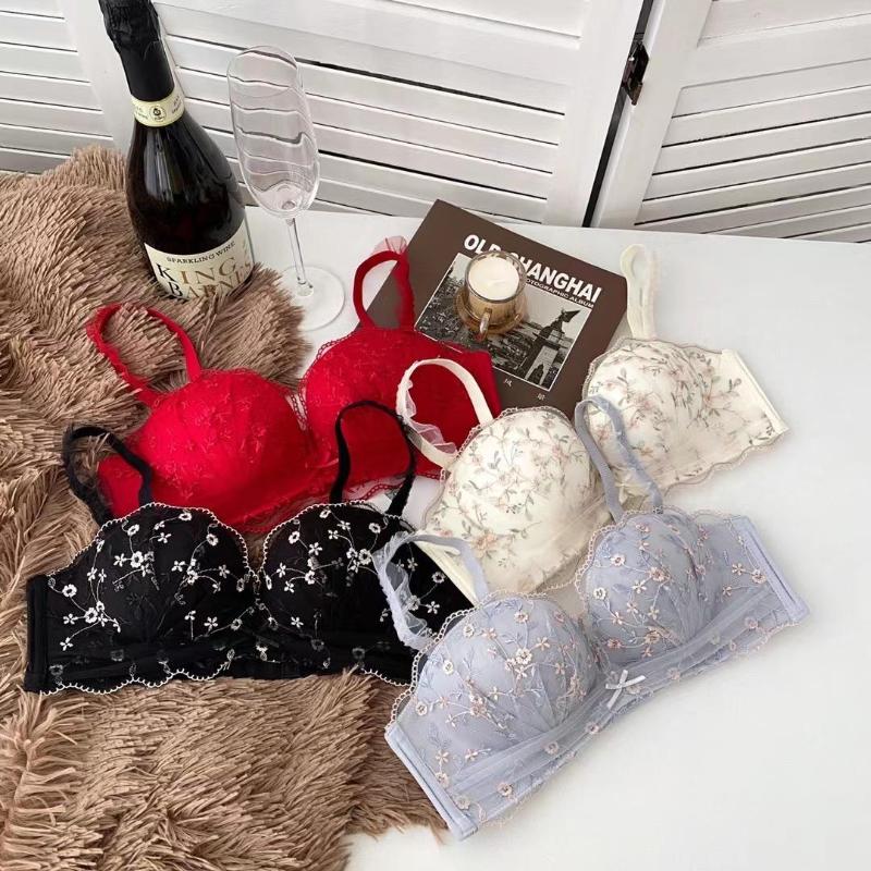 

Bras Sets Japan South Korea Fashion Half Cup Girl Small Breast Palm Underwear Beautifully Embroider Women Bra Set One-Piece, Beige