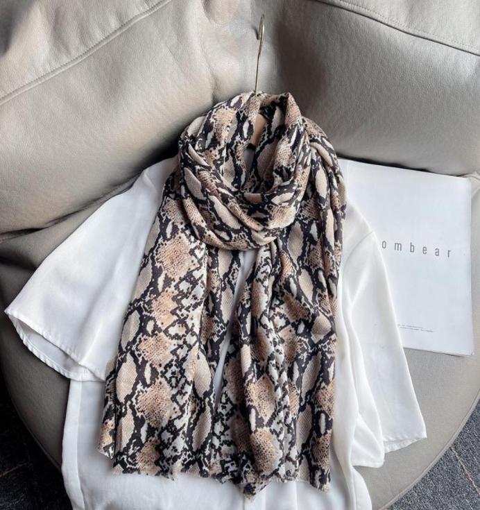 

Scarves Uneven Snake Skin Viscose Shawl Scarf Women 2022 Spain Pattern Hijab Pashmina Stole Bufandas Muslim Snood Echarpe 180X90Cm8704047
