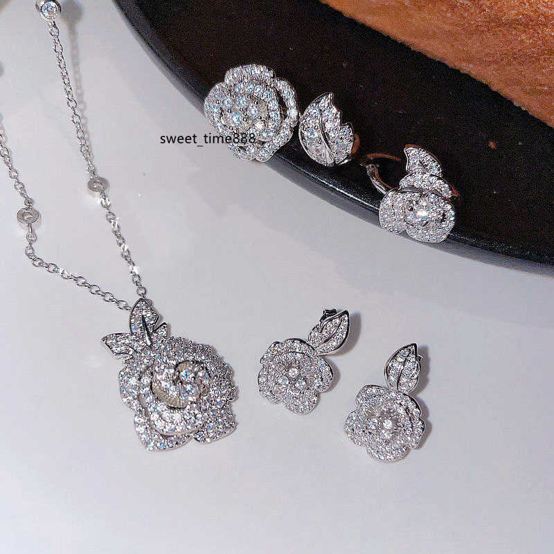

luxury diamond flower designer pendant necklace silver cute sweet rose crystal shining cz zircon choker necklaces earrings ear rings bracelets bangle jewelry
