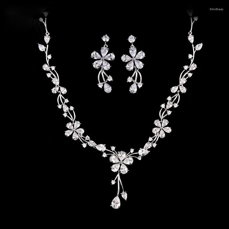 

Necklace Earrings Set Elegant Fashion Zirconia Waterdrop Flower For Women Banquet Party Luxury Korean Trend Crystal Wedding Accessories, Picture shown