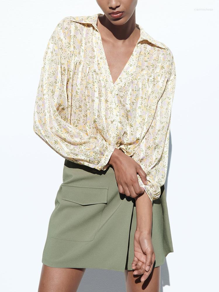 

Women's Blouses For Women 2023 Fashion Metallic Thread Floral Print Blouse Long Sleeve Top V Neck Collared Button Up Loose Shirt, Beige