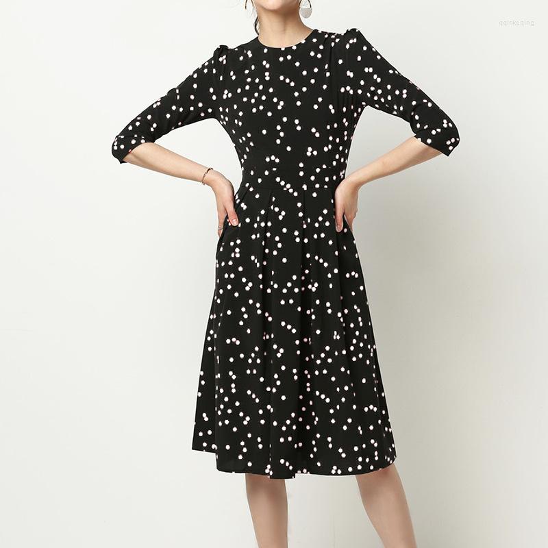 

Casual Dresses Spring Summer O Neck Three Quarter Sleeve Wave Dot Chiffon Simple Dress Women Slim For Fashion, Red