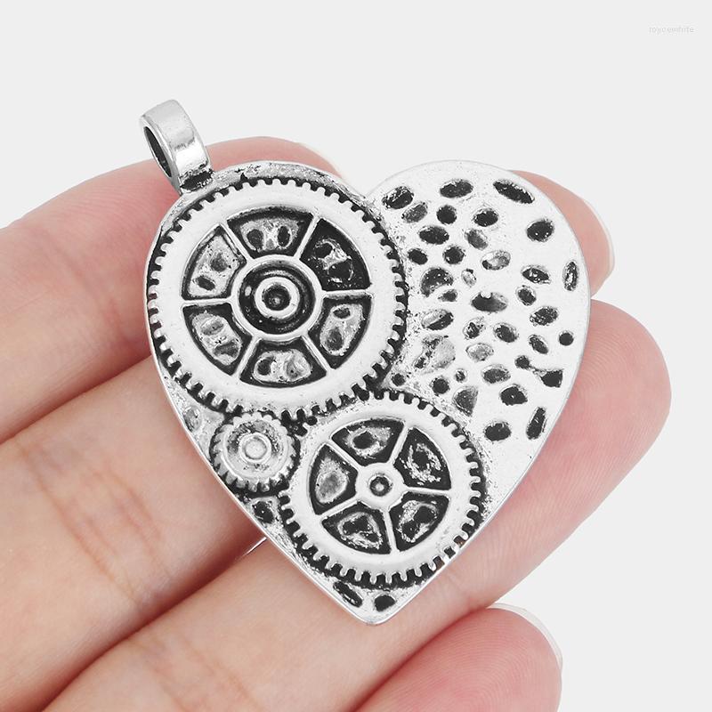 

Pendant Necklaces 3Pcs Tibetan Silver Large Hammered Carve Gear Heart Love Charm 4.8mm Hole For DIY Necklace Jewelry Making Supplies