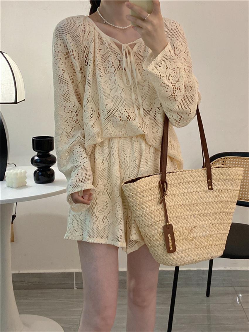 

Dress Alien Kitty Summer Lace Two Pieces Sets Hot Sunscreen Shirts Wide Leg Shorts 2022 OL Chic Elegant Work Wear New Slim Suits, Photo color