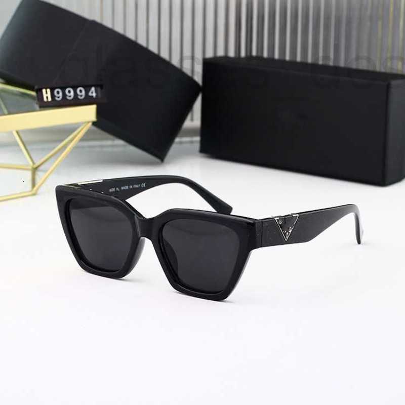 

Sunglasses designer 2023 New Fashion square frame Street Photo Glasses Overseas Women's Straight Y1V4