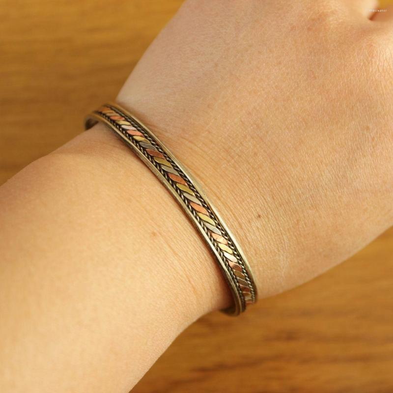 

Bangle BR063 Nepal Tibetan Jewelry Copper Metal Handmade 7mm Open Slim Bangles