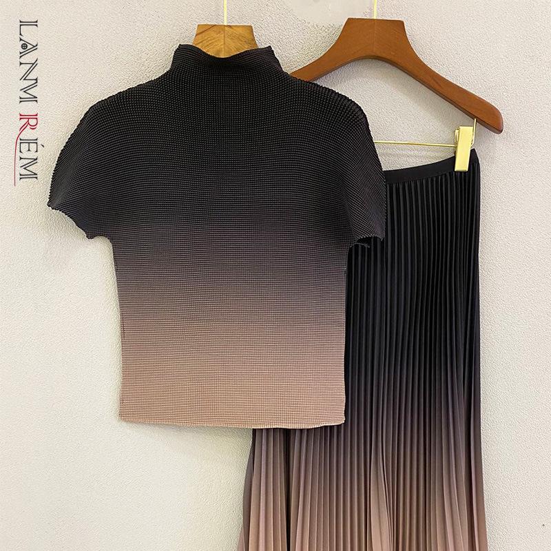 

Dress LANMREM WOMEN'S PLEATED CASUAL SUIT FEMININE SHOW THIN TSHIRT SKIRT TWOPIECE FIT FASHION TIDE SUMMER 2022 NEW ARRIVAL 2K2224, Light green