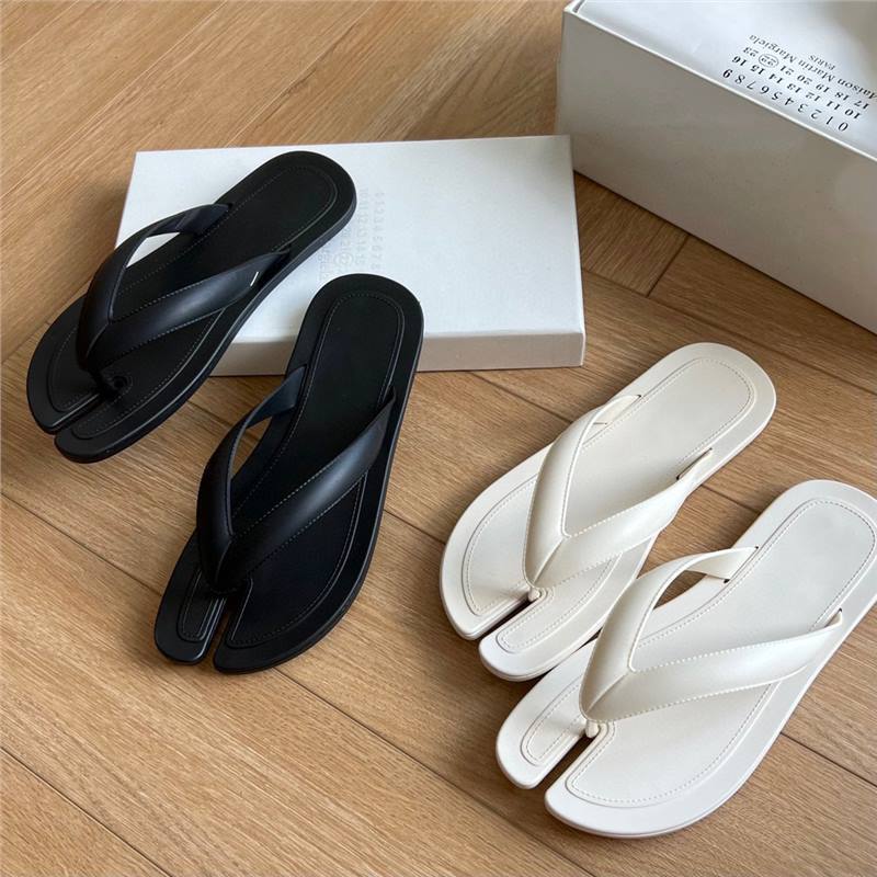 

TABI FLIP FLOPS Rubber Slippers for Women Men Logo Slides Flat Mule Sport Causal Pool Beach Slider Shoes Maisons Thong sandals Grey Black Flats Sliders Loafer Sneaker, Mm4101