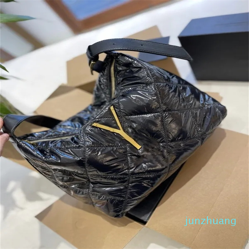 

CC Fashion bags Nylon Quilted Large Cotton padded clothes Tote Capacity Totes 255 Padded Women Handbags Luxury Down Cottons Shoulder Big Puffy Winter