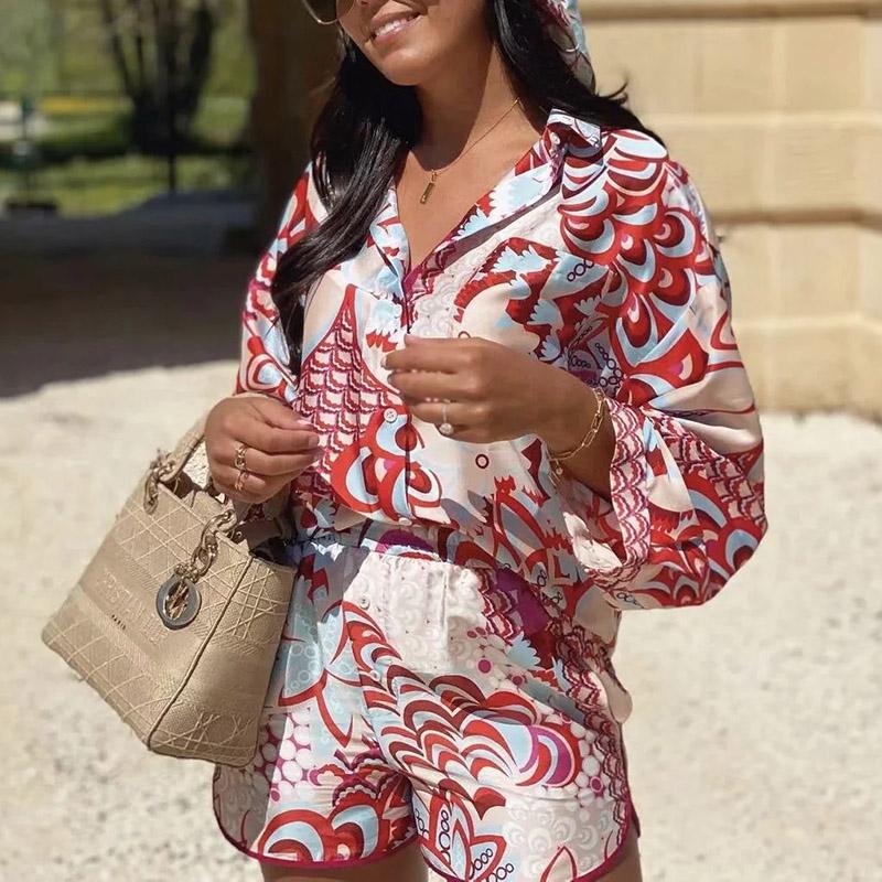 

Dress 2 pieces sets 2021 Fashion faux silk Loose printed long sleeve shirt with lapel collar + Elastic waist print shorts summer suits
