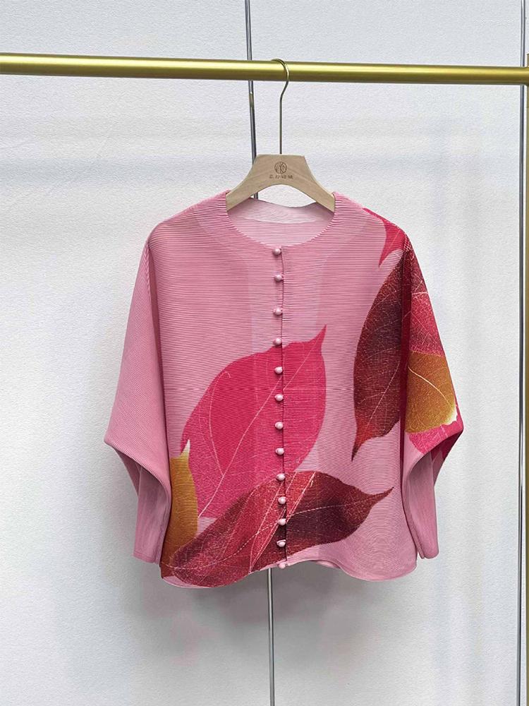 

Women's T Shirts Miyake Loose With Buttons Cardigan Women Tops Fashion Design Summer Pleated Type Leaves Print Vintage Style Round Neck, Pink