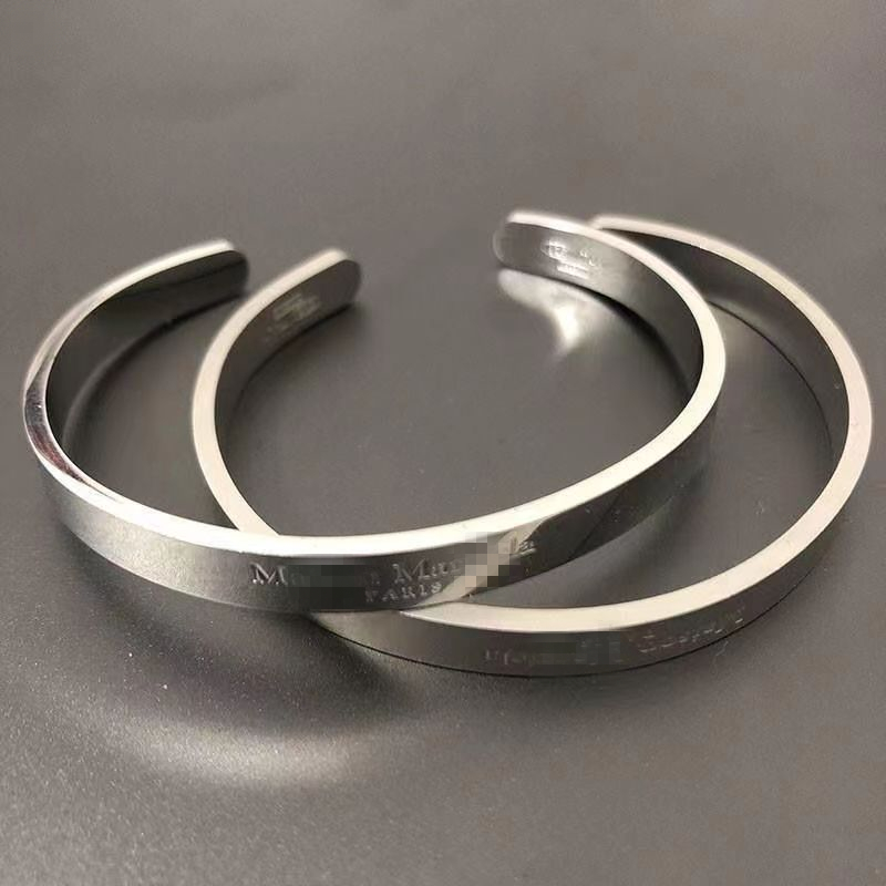 

Pyc Margiela Style Steel Frosted Reverse Couple Mm6 Open Simple Bracelet