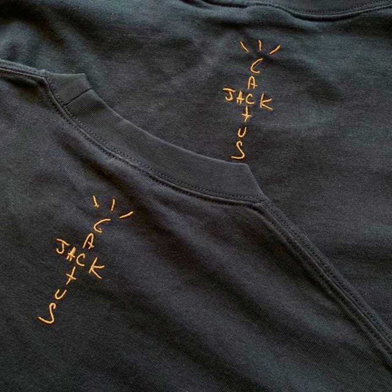

Travis//Scott Cactus TEE Co branded Orange Embroidered Logo Pocket T-shirt by Wang Yibo Same Short Sleeve, Pre order shipment around the 23rd