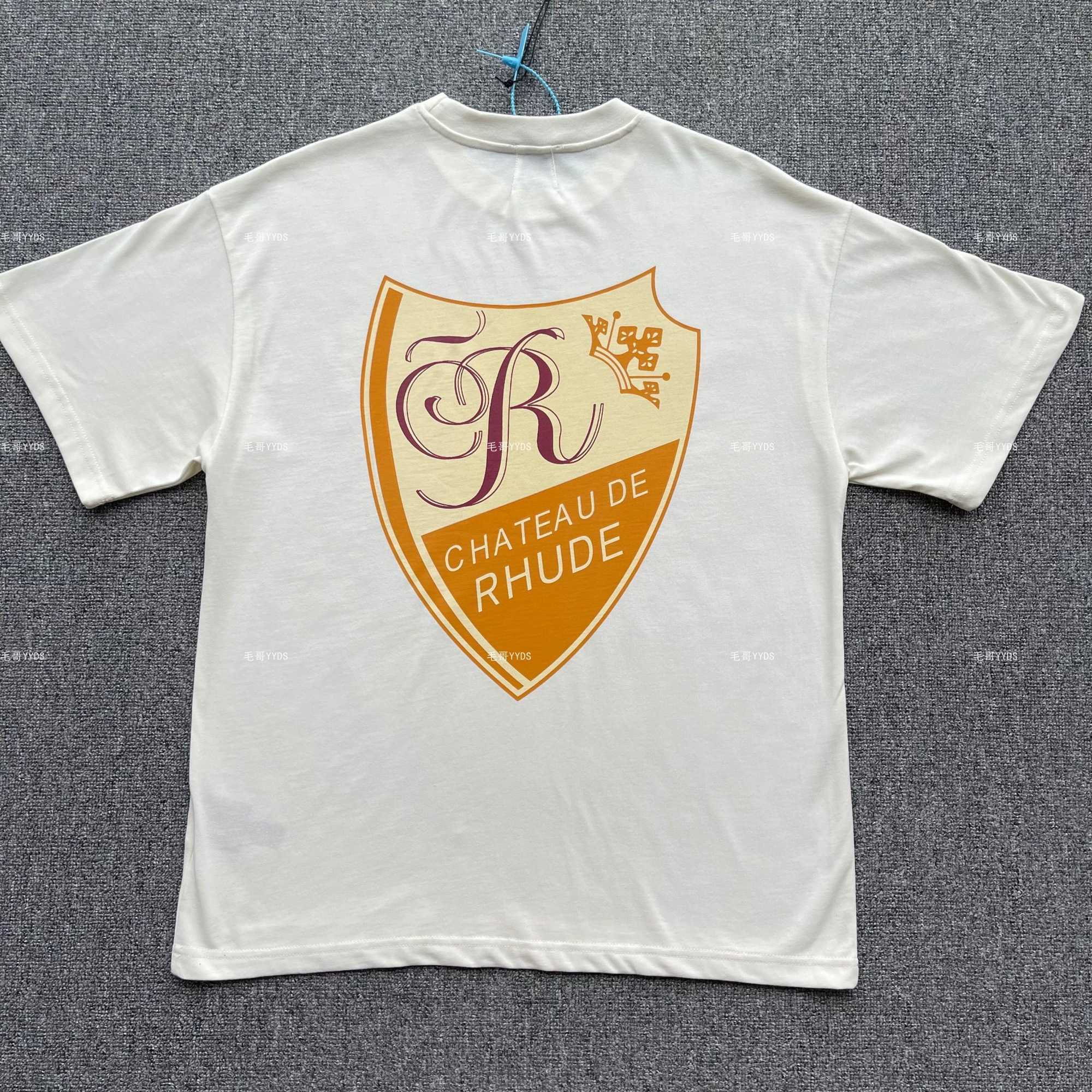 

Designer Fashion Clothing Tees TShirts Rhude Yellow Shield Emblem Print Simple Casual Men Women's Couple Short Sleeve T-shirt Tops Streetwear Loose Hip hop, After paying attention;the price of