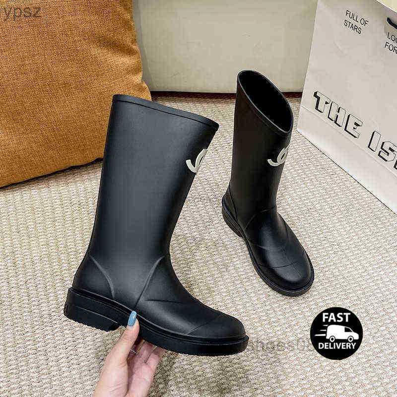 

Designer Winter Boots Women Heel Thick Sole Ankle Boots Brand Rubber Boots Y220811, Black