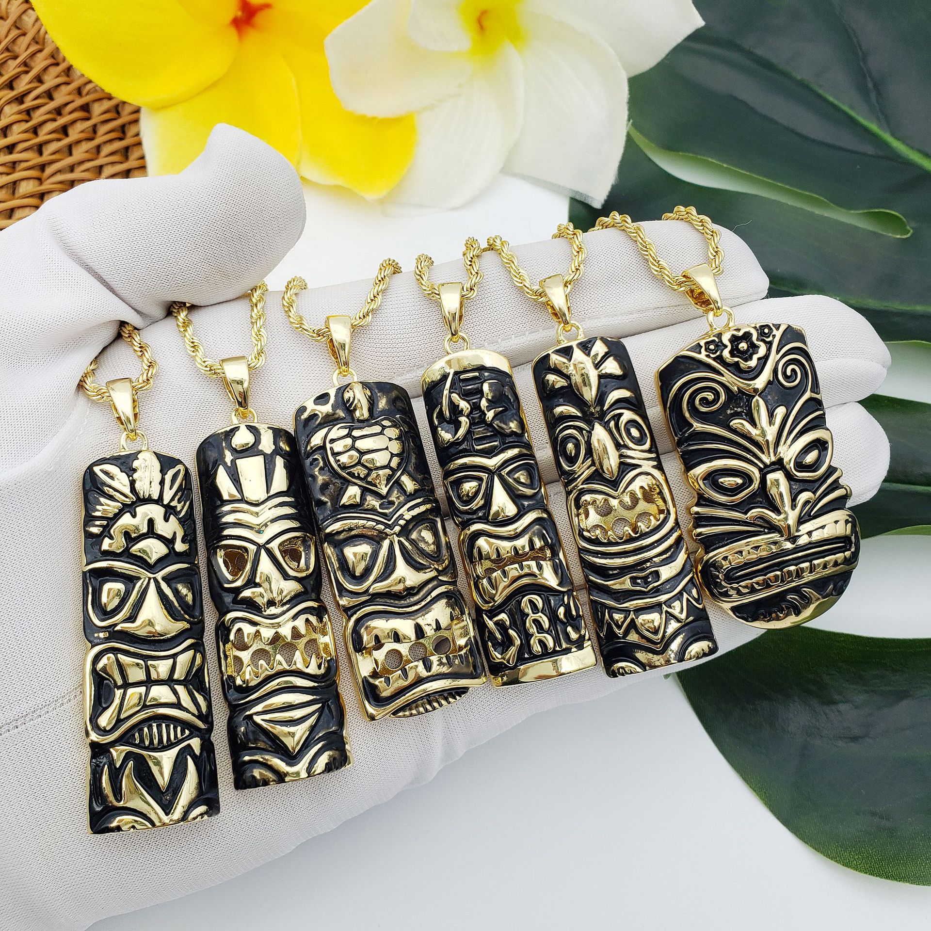 

Hawaiian Tribal Style Black Drip Oil Tiki Necklace Polynesian Tiki Totem Pendant Necklaces Jewelry